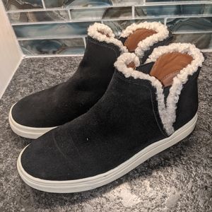 Lucky brand black suede bootie